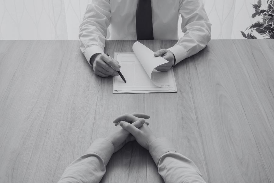 Γιατί κόβονται στα ψυχομετρικά: τα πιο συχνά λάθη σε τεστ προσωπικότητας & συνέντευξη